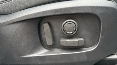 Jaguar F-Pace 2.0 D200 R-Dynamic Black 5dr Auto AWD Diesel Estate